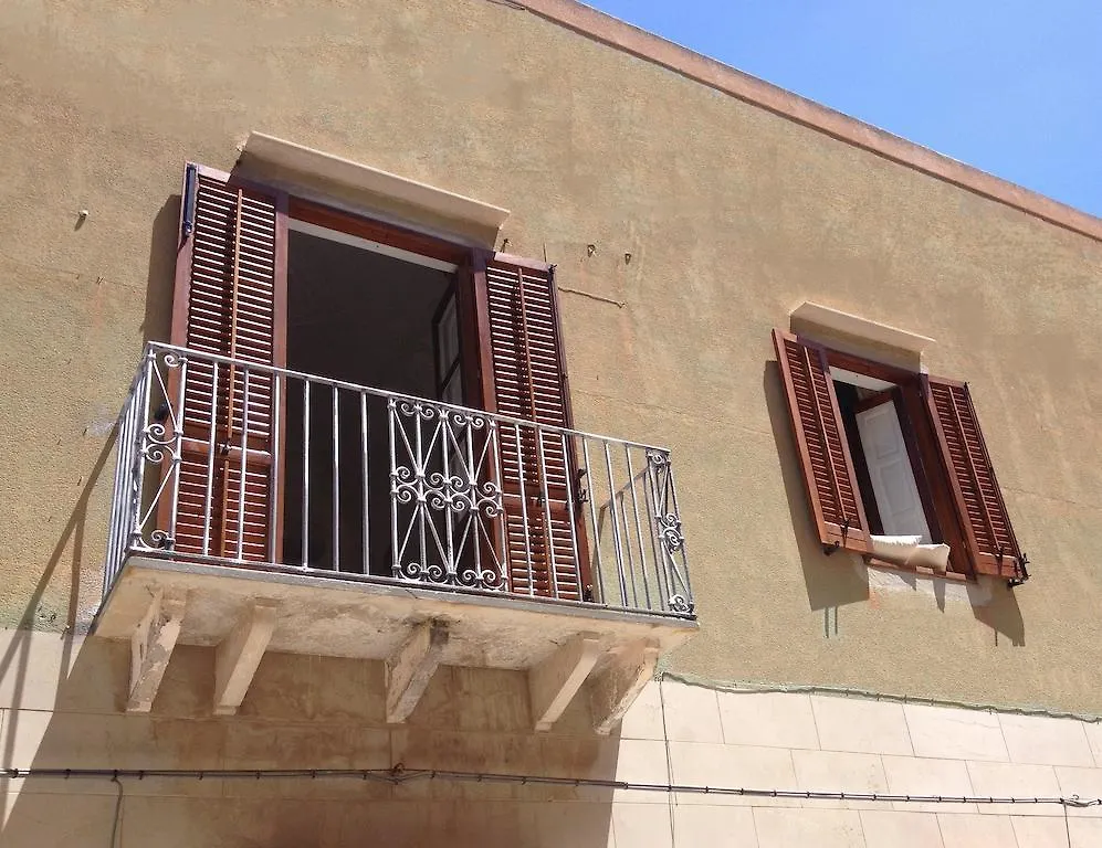 Casa Levante Favignana 0*,